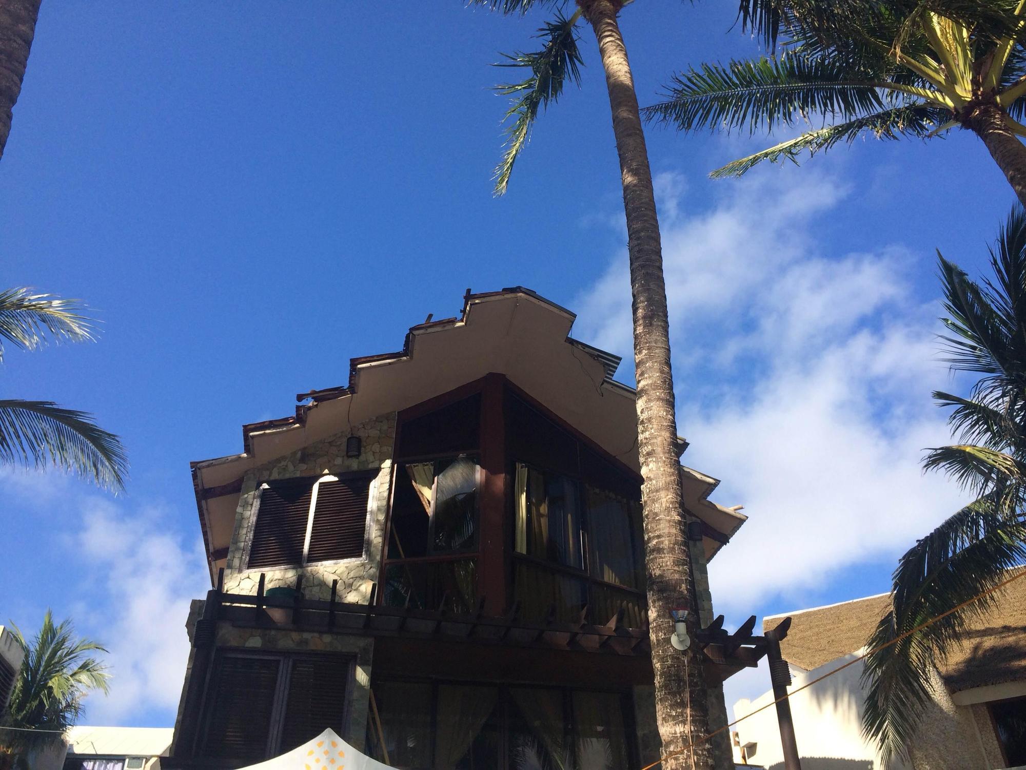 Hotel Swipers Boracay 2*